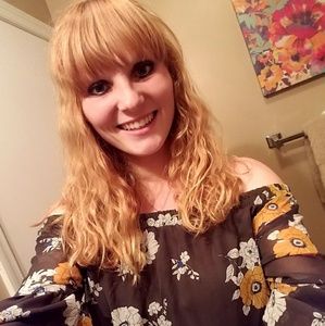 Meet your Posher, Abbigail